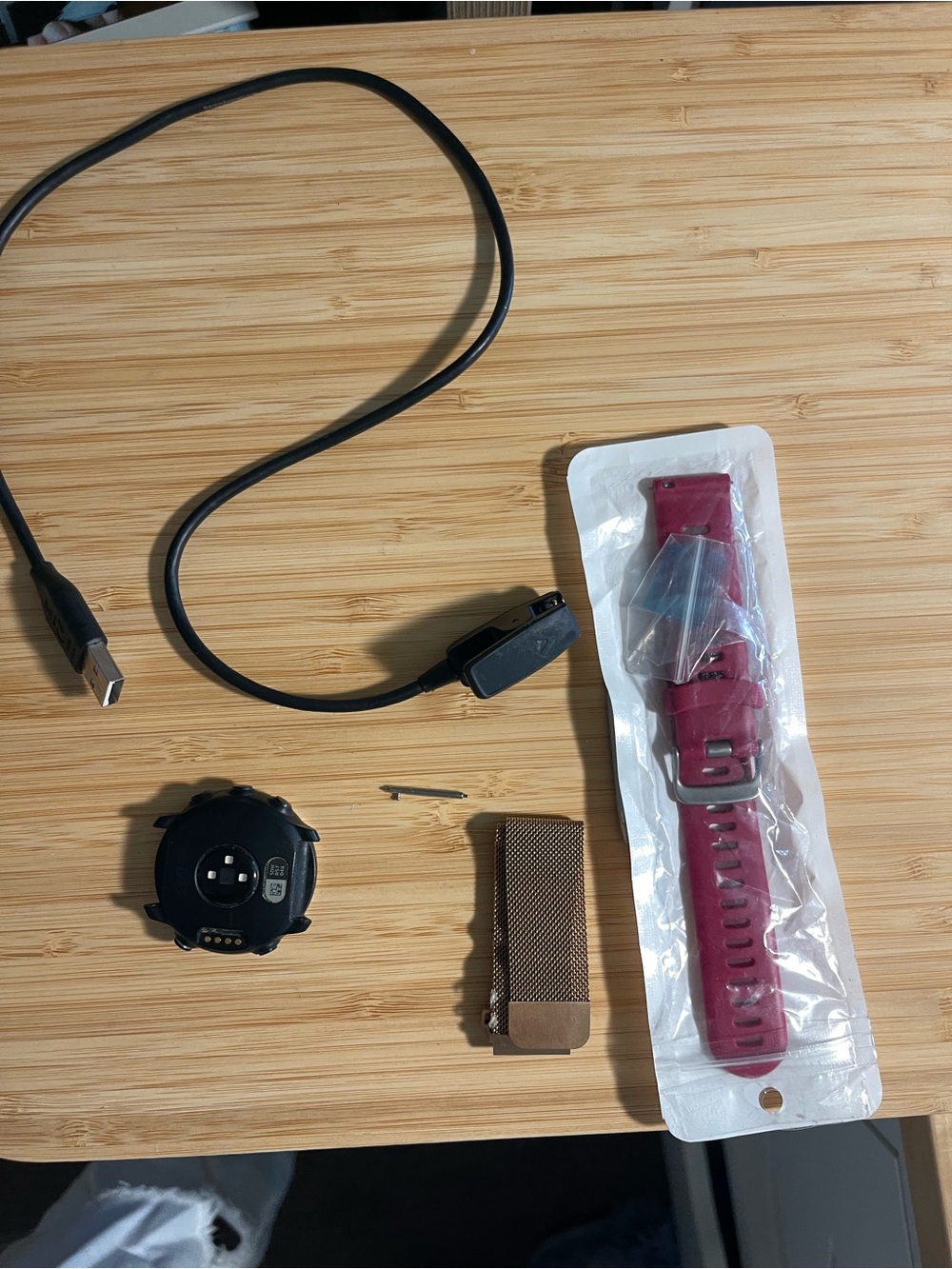 garmin Burgundy Silicone Replacement Band with Black Charger